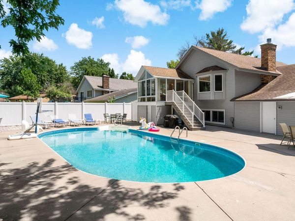 1016 Westview Drive , Farmington, MN 55024
