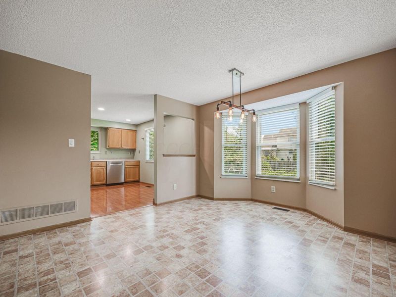 5665 Converse Court , Hilliard, OH 43026 Photo 15
