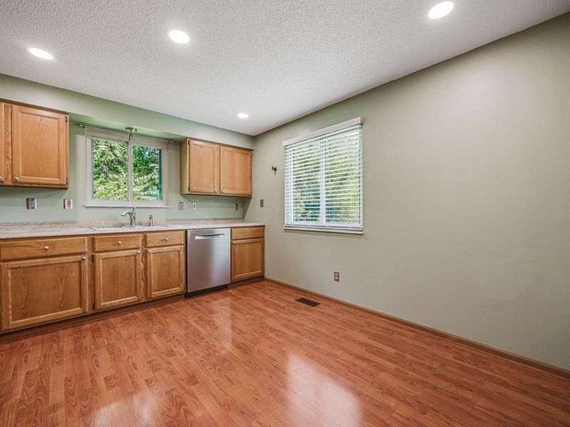 5665 Converse Court , Hilliard, OH 43026 Photo 18