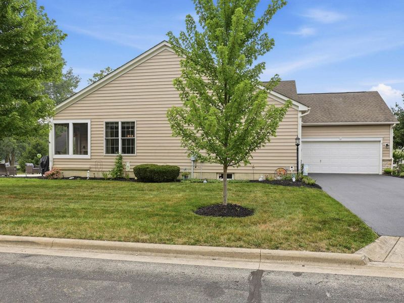 5058 Apple Glen Trail, Unit 61, Grove City, OH 43123 Photo 4