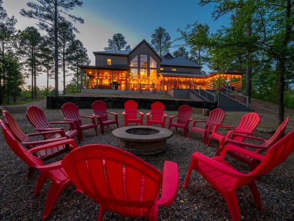 48 Persimmon Leaf Trail, Broken Bow, OK 74728