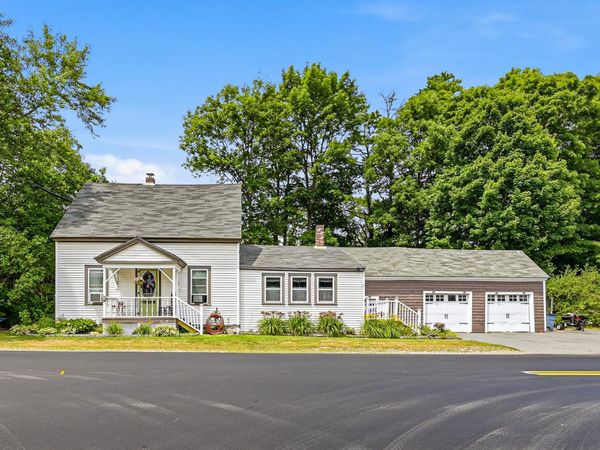840 Oakland Road , Belgrade, ME 04917