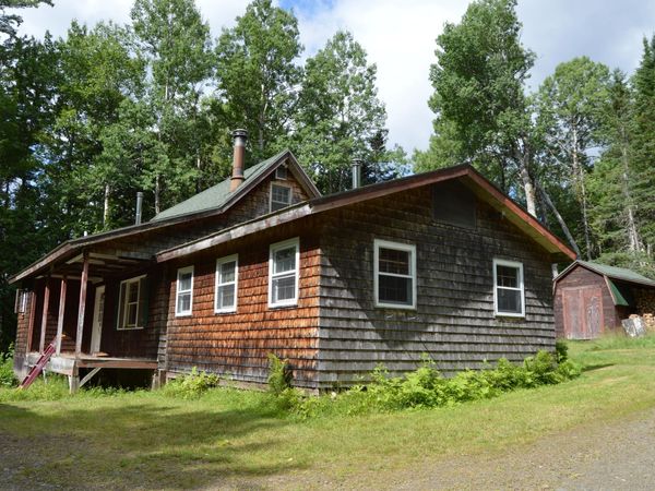 8 Tote Road , Rangeley, ME 04970