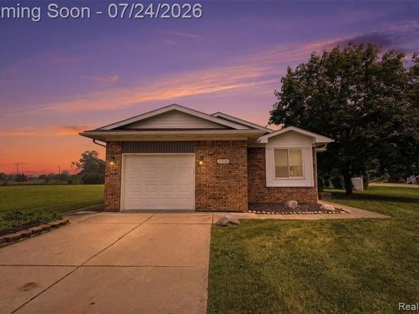 27031 Arsenal Road, Flat Rock, MI 48134
