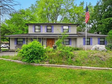 25226 Ingleside Drive , Southfield, MI 48033