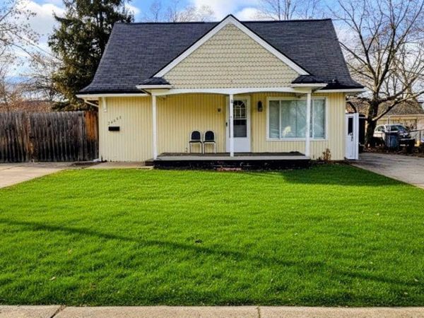 24653 Eureka Avenue, Warren, Mi 48091
