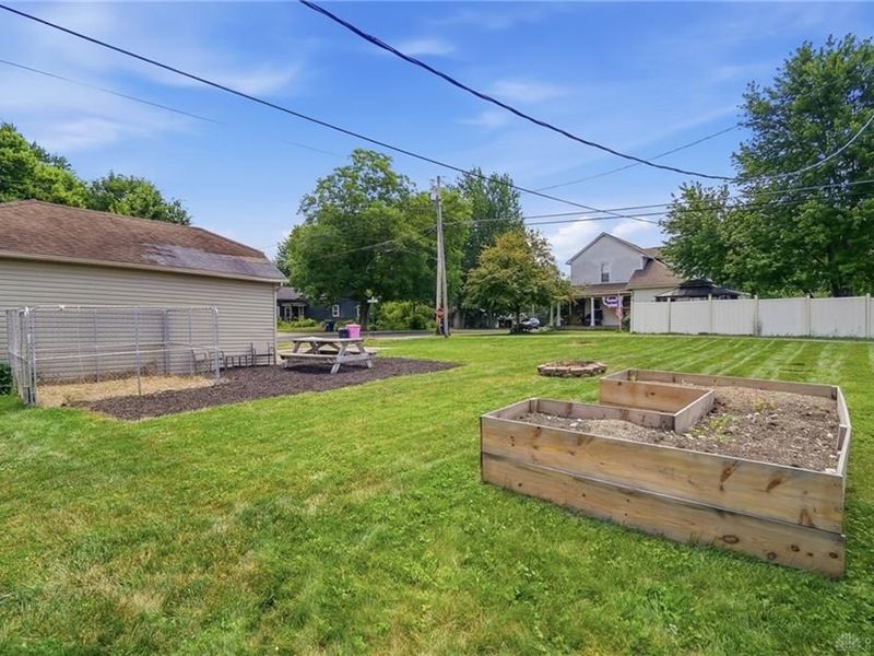 102 W Pike Street, Christiansburg, OH 45389 Photo 59