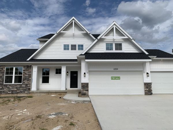 6554 Ravine Point Drive NE, Rockford, MI 49341