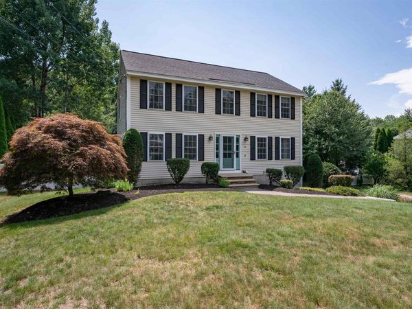 14 Village Drive, Atkinson, NH 03811