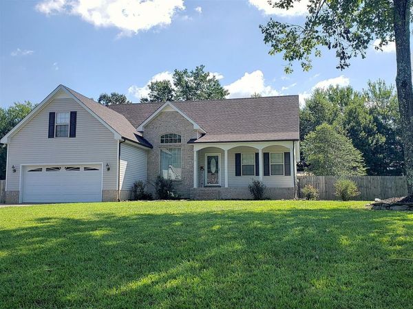 110 Carrie Mae Cir , Portland, TN 37148