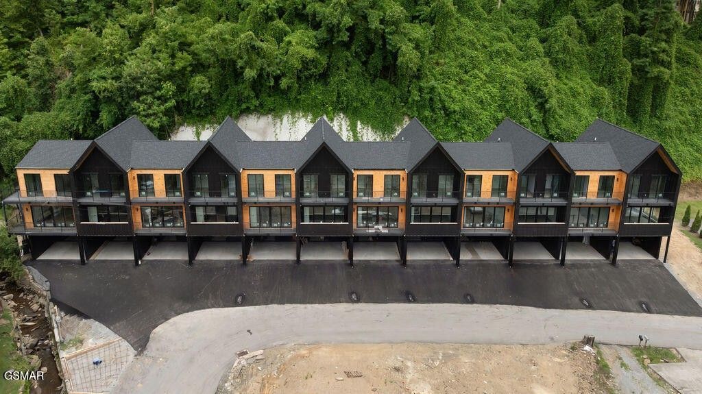 215 Circle Drive , Unit 1, Gatlinburg, TN 37738 Main Photo