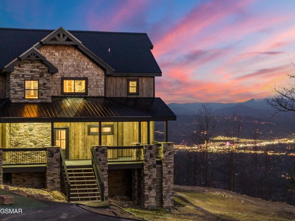 2130 Ross Way , Sevierville, TN 37876