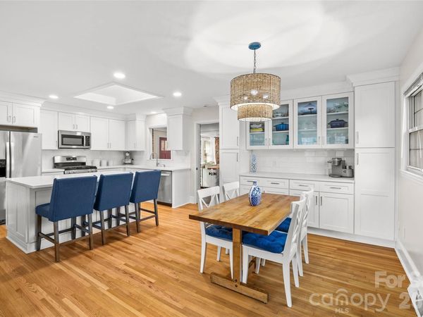 6326 Rosecrest Drive , Charlotte, NC 28210