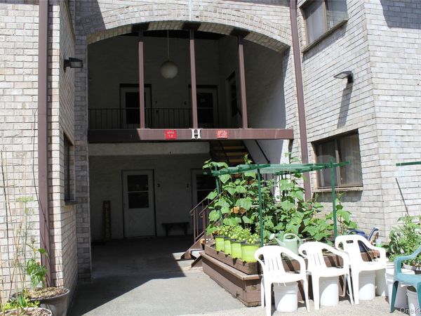 7 Secora Road, Unit H7, Monsey, NY 10952