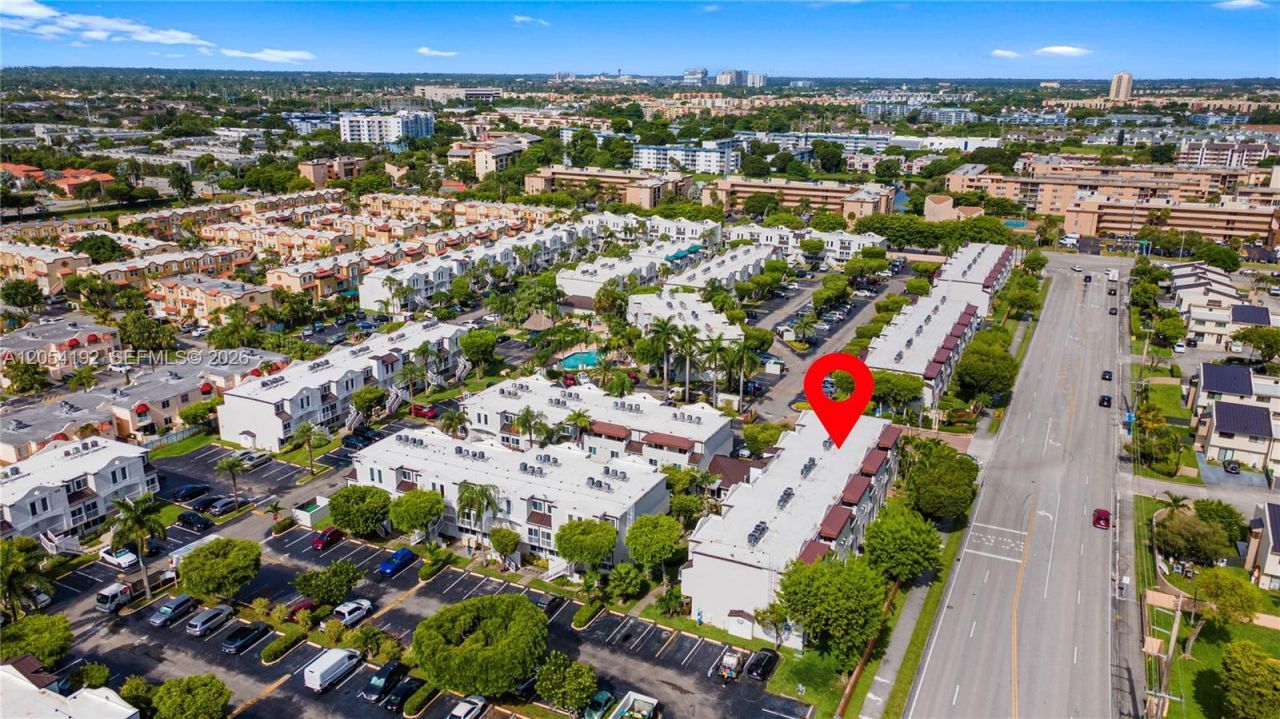 8585 NW 6th Ln , Unit 9-208, Miami, FL 33126 Photo