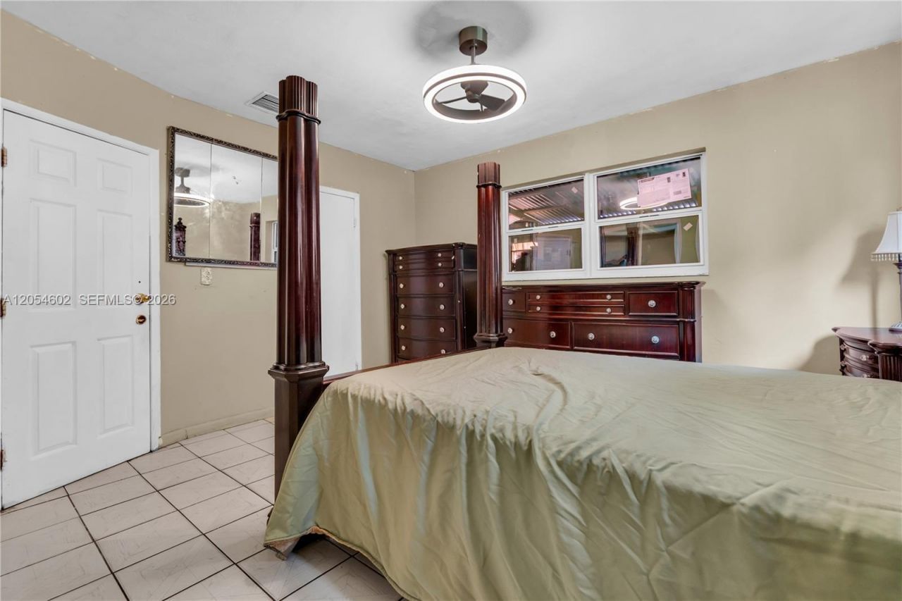 295 NW 122nd St, North Miami, FL 33168 Photo