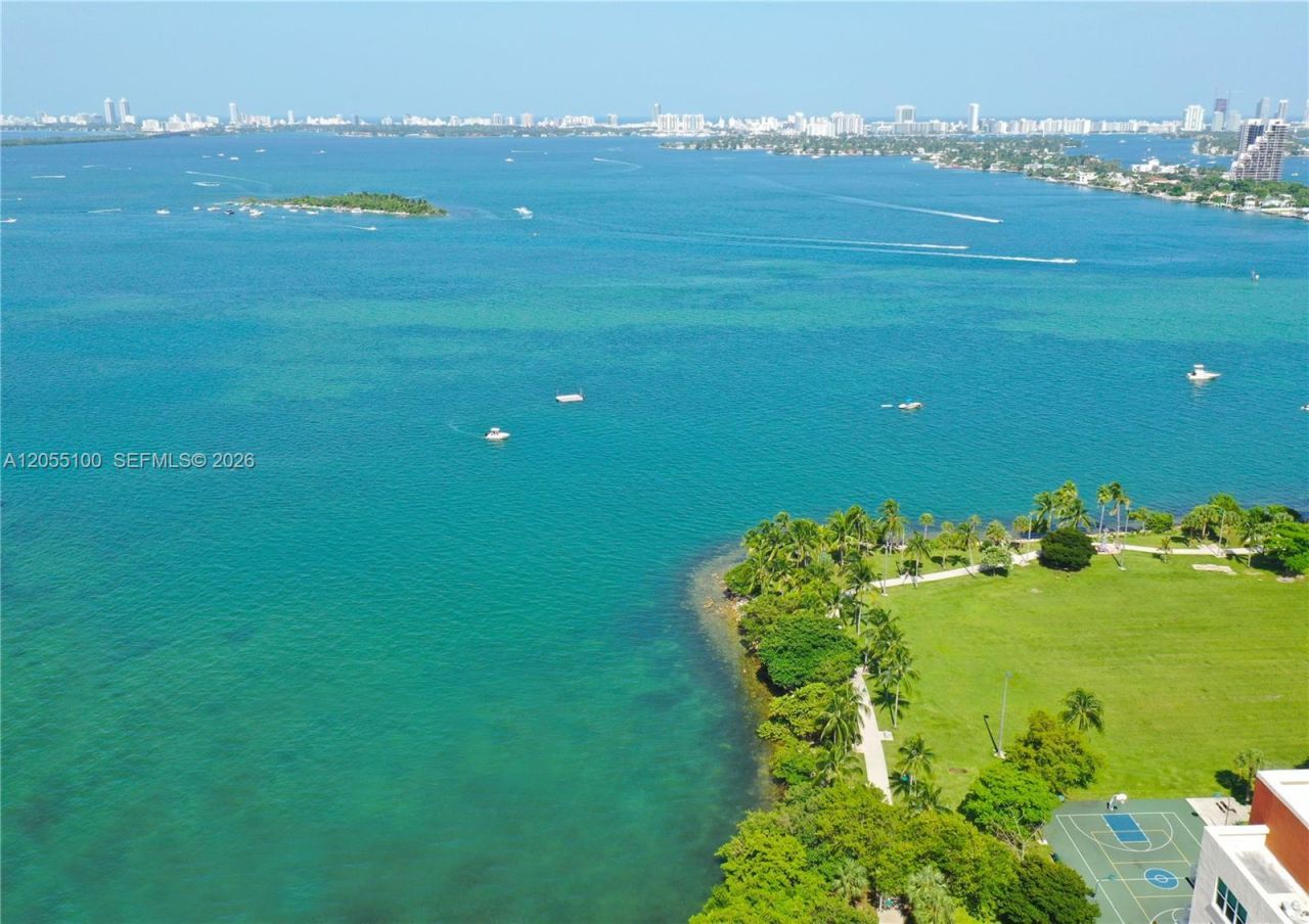 2000 N Bayshore Dr , Unit 1006, Miami, FL 33137 Photo