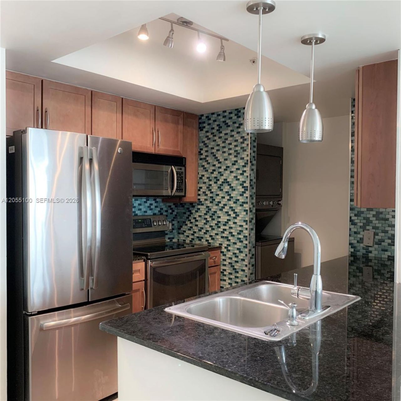 2000 N Bayshore Dr , Unit 1006, Miami, FL 33137 Photo