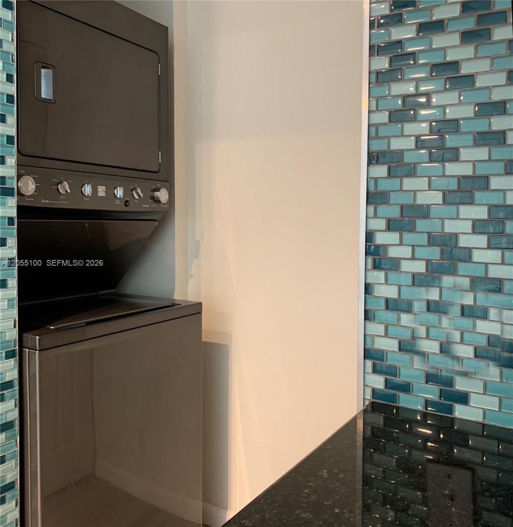 2000 N Bayshore Dr , Unit 1006, Miami, FL 33137 Photo