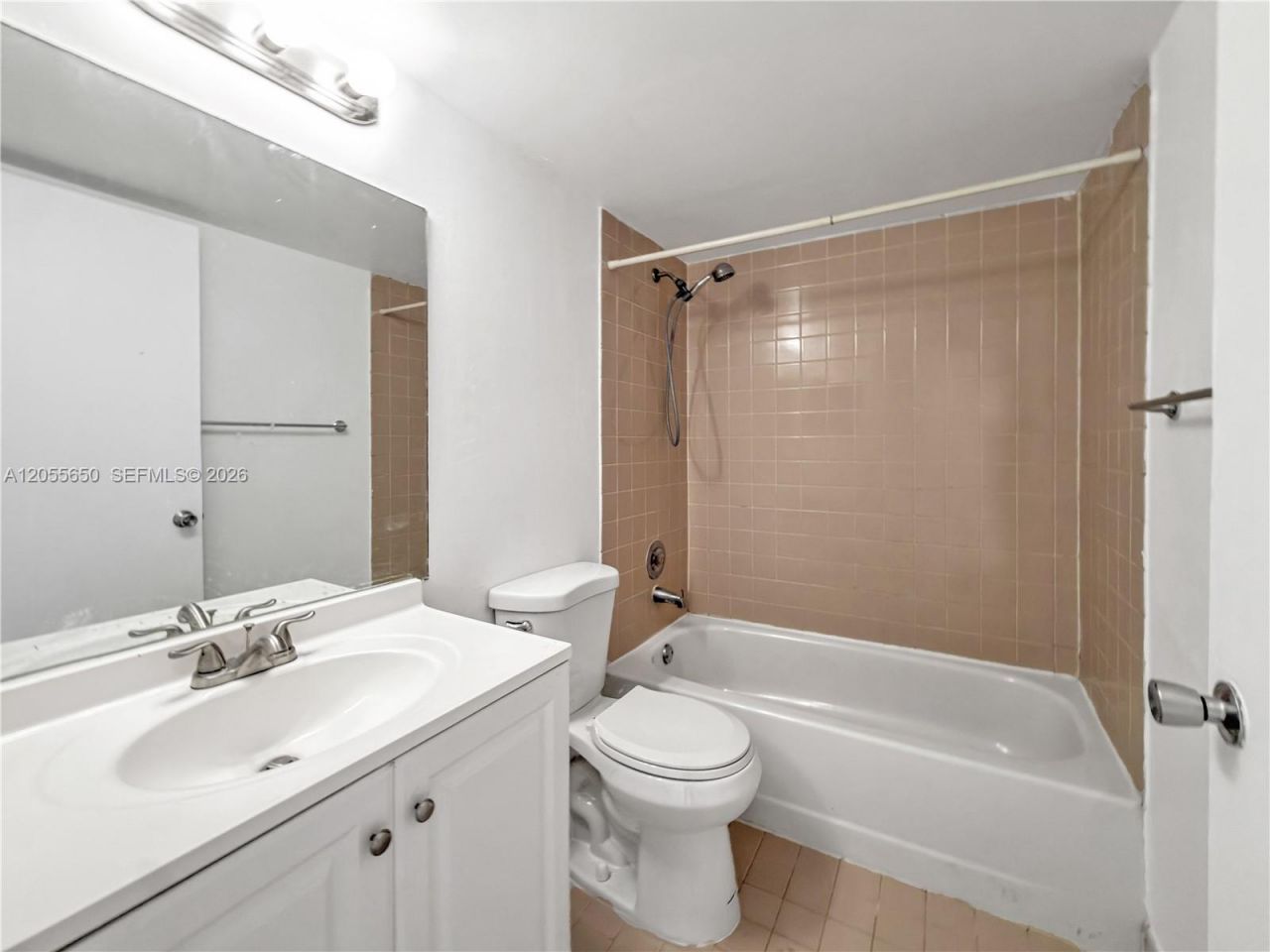 8260 SW 210th St, Unit 309, Cutler Bay, FL 33189 Photo