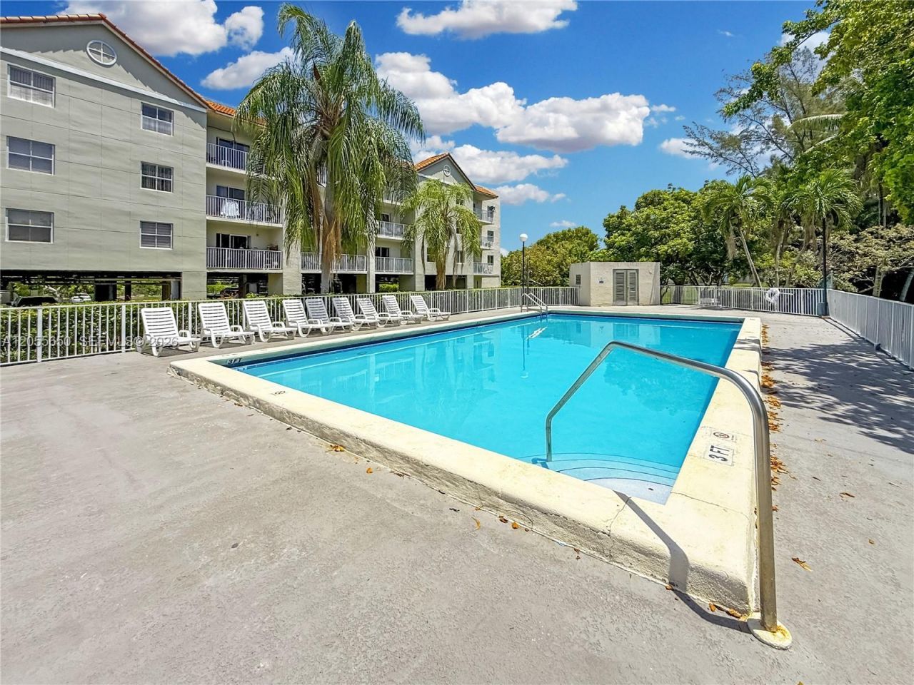 8260 SW 210th St, Unit 309, Cutler Bay, FL 33189 Photo