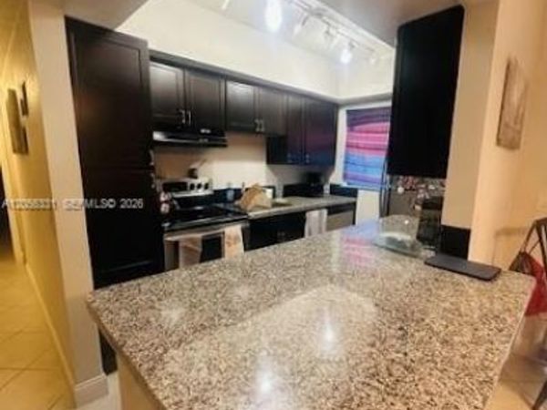 665 Enfield St, Unit B9, Boca Raton, FL 33487