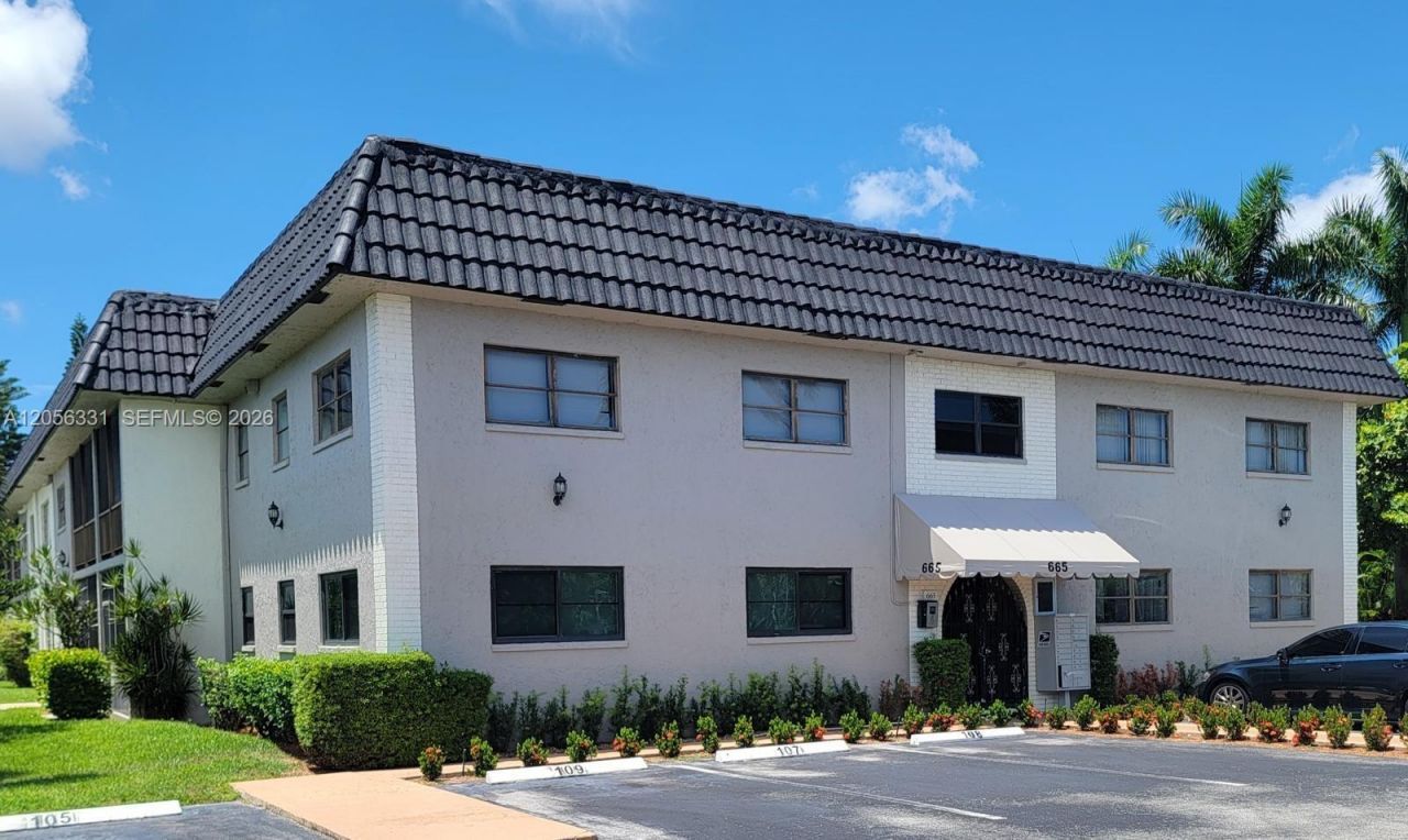 665 Enfield St, Unit B9, Boca Raton, FL 33487 Photo