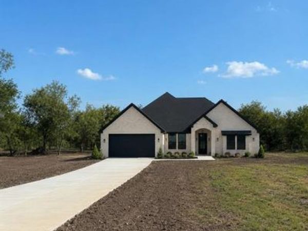 205 COOL SPRINGS CIRCLE, Corsicana, TX 75110
