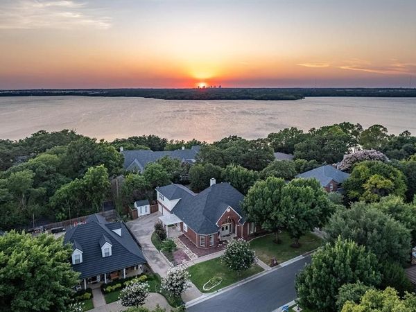 3204 Tranquility Drive, Arlington, TX 76016