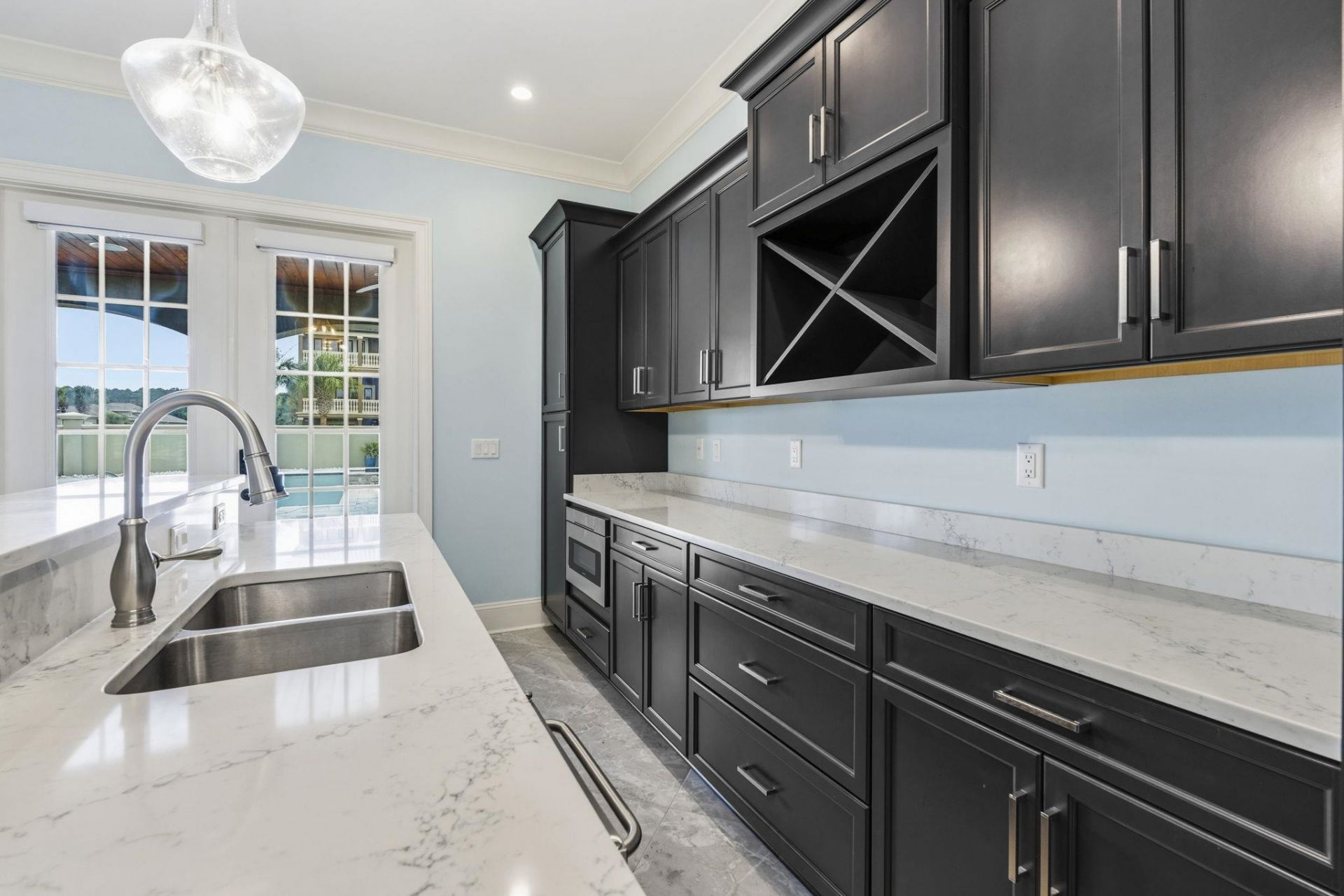 909 Bluffview Dr. Photo 41