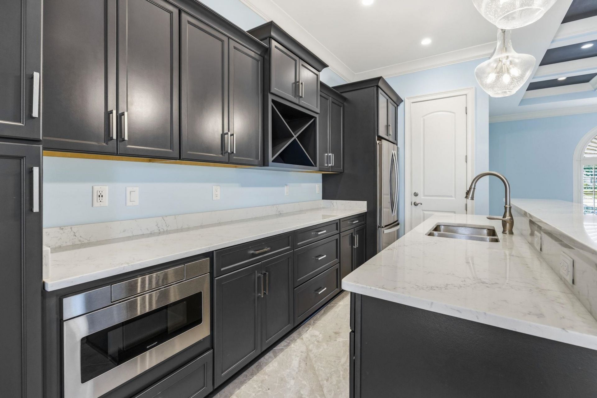 909 Bluffview Dr. Photo 47