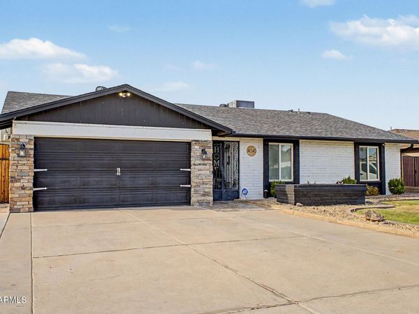 4040 W SWEETWATER Avenue, Phoenix, AZ 85029