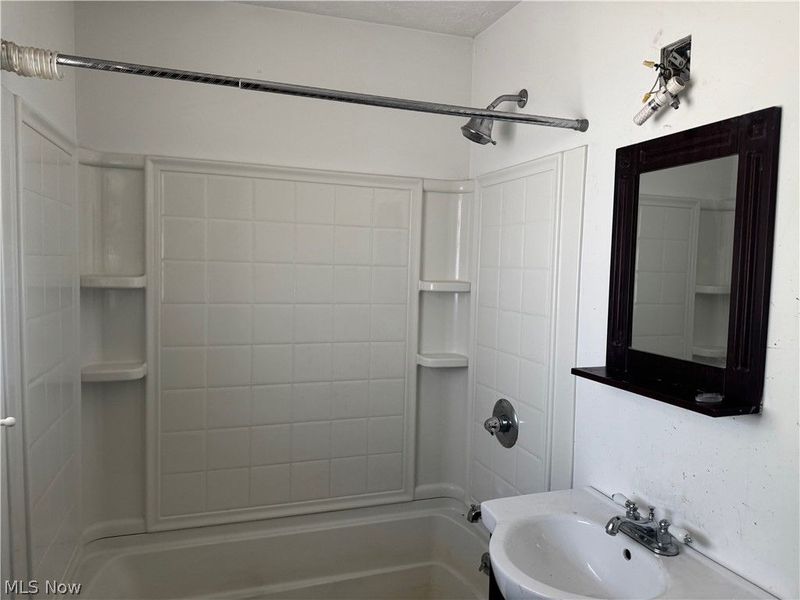 155 Richmond Road, Richmond Heights, OH 44143 Photo 9