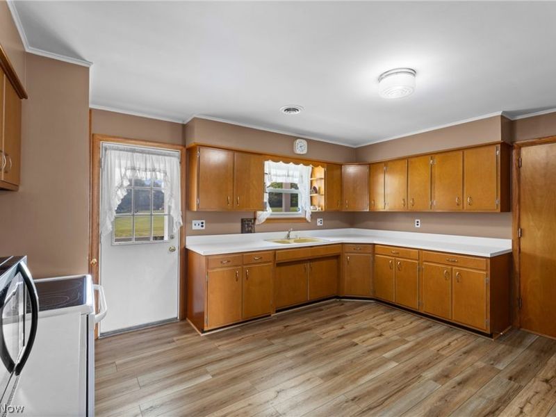 608 South Street , Hopedale, OH 43976 Photo 11