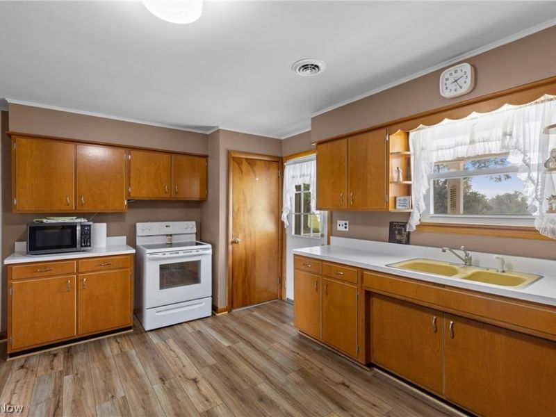 608 South Street , Hopedale, OH 43976 Photo 13
