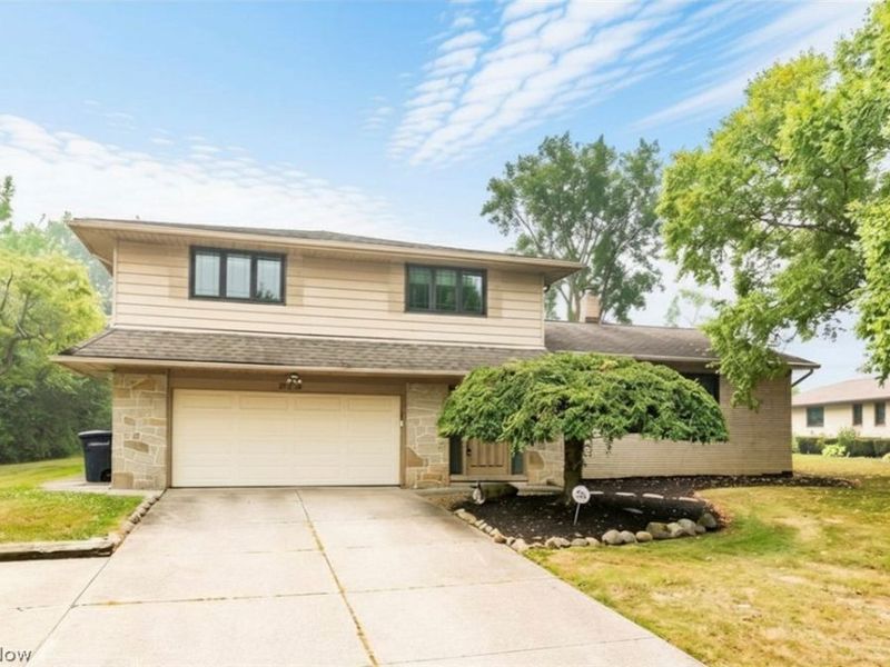 25150 Cardington Drive , Beachwood, OH 44122 Photo 1