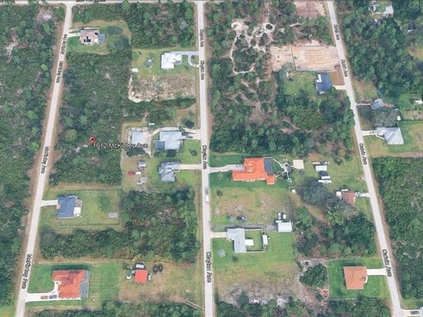 1012 McKinley AVE , LEHIGH ACRES, FL 33972
