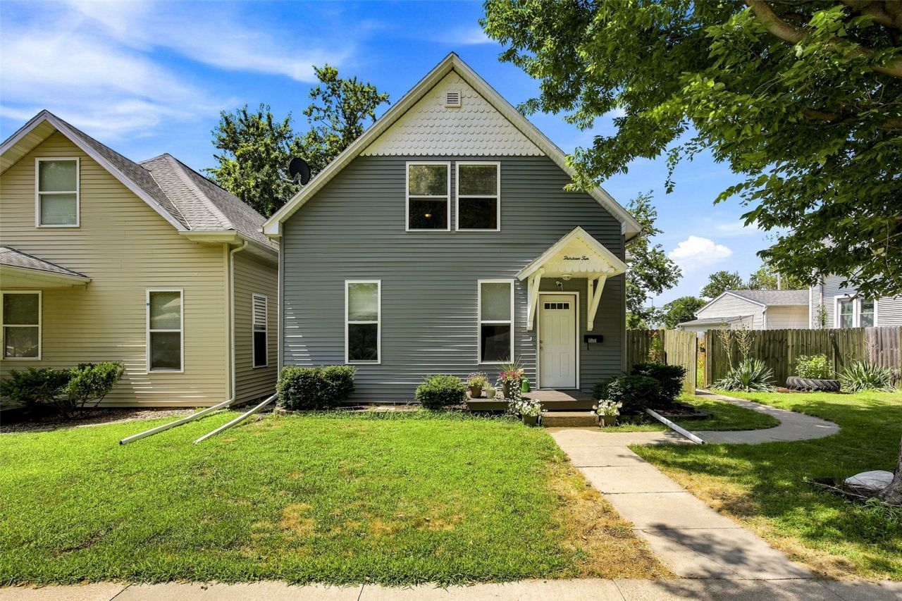 1310 J St Sw, Cedar Rapids, IA 52404 Main Photo