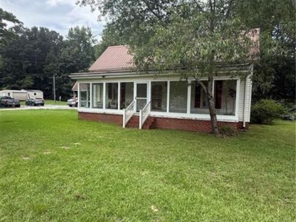 15 Clem Lowell Road , Carrollton, GA 30116