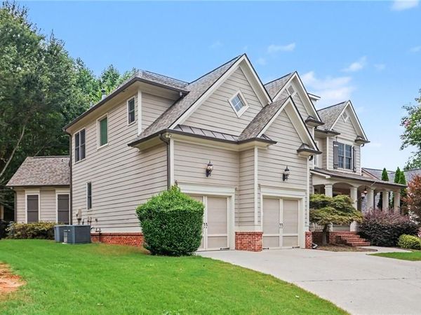 1762 Country Wood Drive , Hoschton, GA 30548