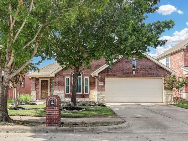 4528 Indian Rock Drive, Fort Worth, TX 76244