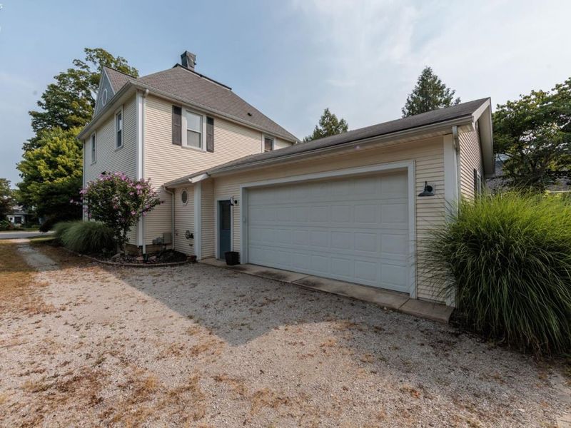14 W Williams Street, Milan, OH 44846 Photo 3