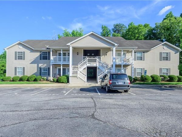 2624 Guyer Street, Unit 2B, High Point, NC 27265