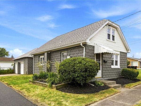 29 Cowing Street, Lancaster, NY 14086