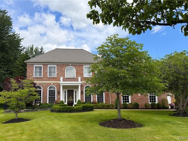 178 Golden Pheasant Drive, Getzville, NY 14068