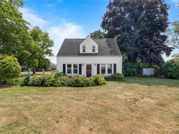 7804 Ridge Road, Gasport, NY 14067