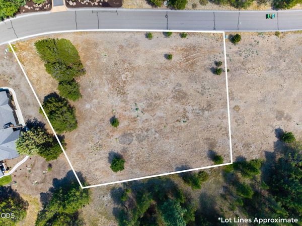 56835 Nest Pine Drive, Bend, OR 97707