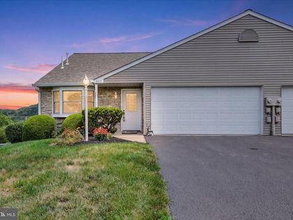 2475 PIN OAK DRIVE York, PA 17406
