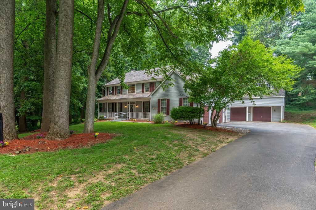 424 BUTTONWOOD ROAD, LANDENBERG, PA 19350