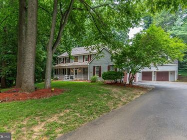 424 BUTTONWOOD ROAD, LANDENBERG, PA 19350